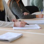 Top des meilleures écoles de commerce en alternance : classement et guide 2026